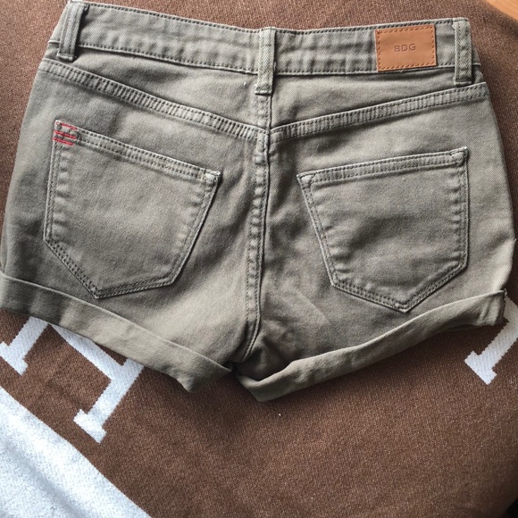 BDG olive green denim short - Picture 2 of 9